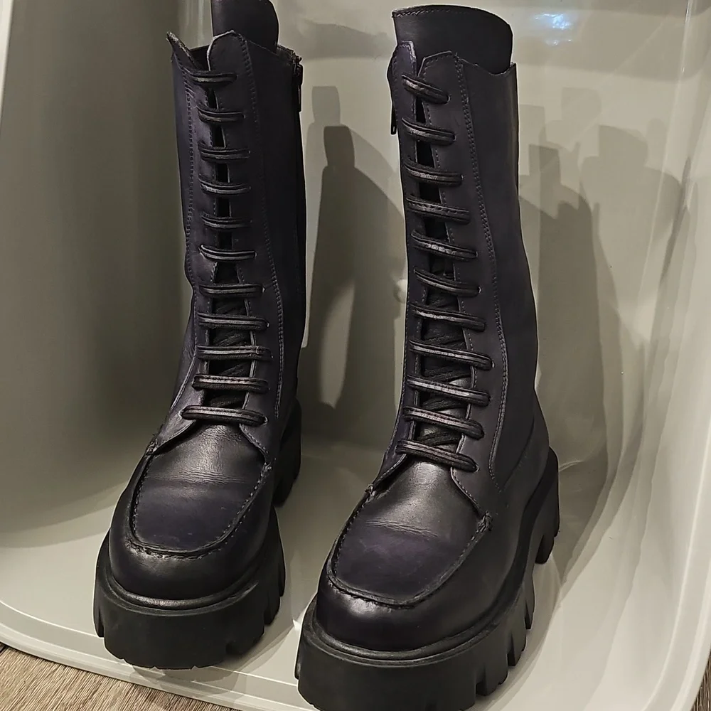 Epic FREE PEOPLE Lug Sole Platform Lace Up Boots